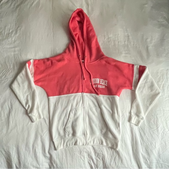 MISSION BEACH SAN DIEGO HOODIE - Picture 2 of 4